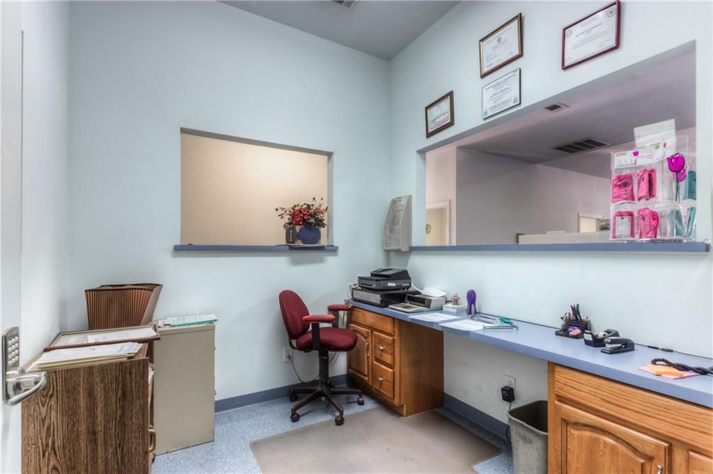 8200 N Interstate 45 Service Rd, Palmer, TX 75152